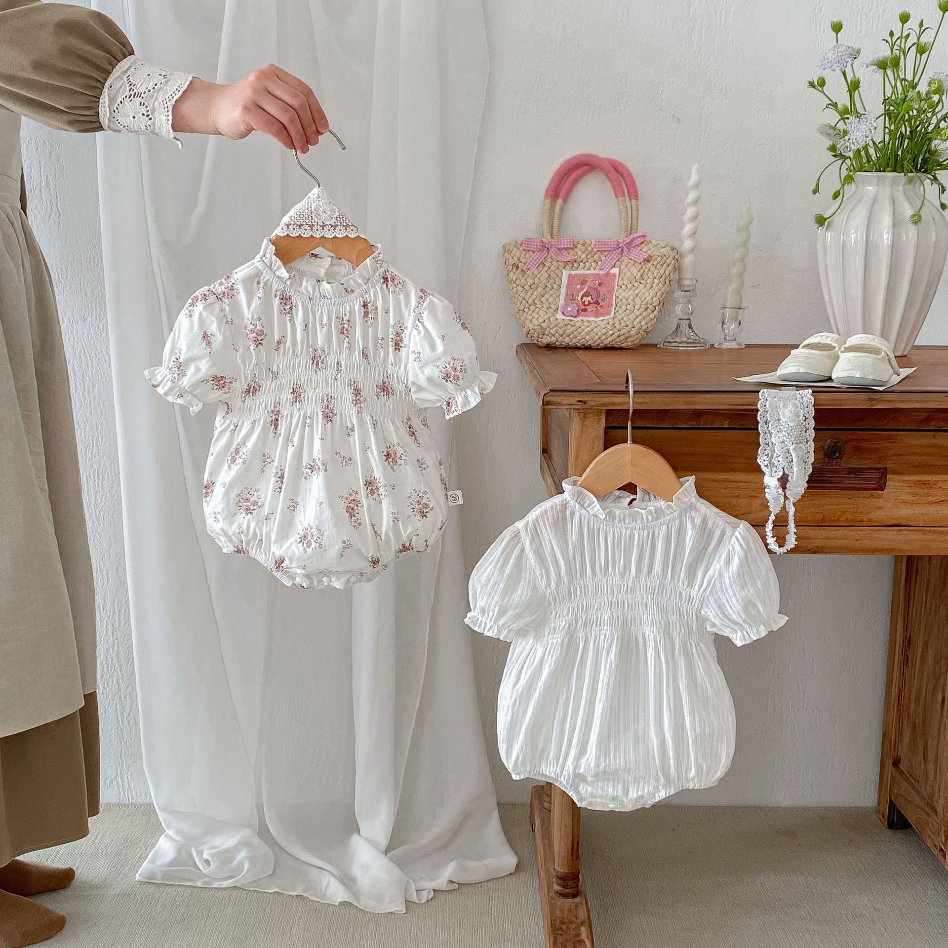 Summer Arrival Baby Girls Floral/Solid Color Short Sleeves Ruffle Neck Cute bodysuit